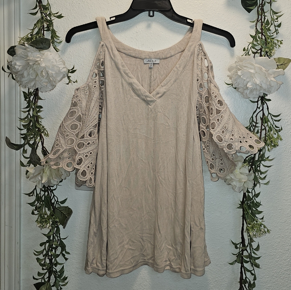 White Birch Cold Shoulder Shirt